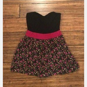 Pins & Neadles Sz S Strapless Floral Romber / Dress